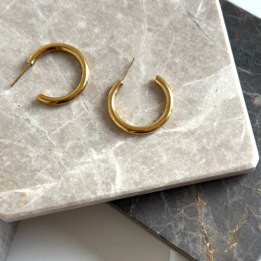 Aera Berlin Jewelry - Eva Hoop Earring 18K Gold Plated Product Photo