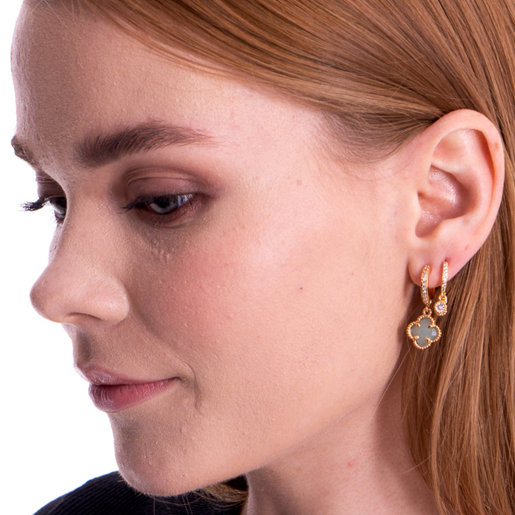Aera Berling Jewelry - Grus Clover Hoop Earring 18K Gold Plated Model Photo Right