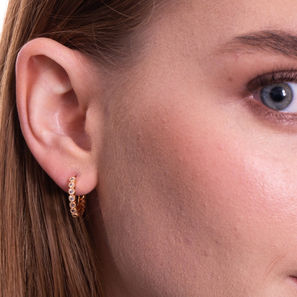 Aera Berlin Jewelry - Cone Triple Hoops 18K Gold Plated Model Photo Left