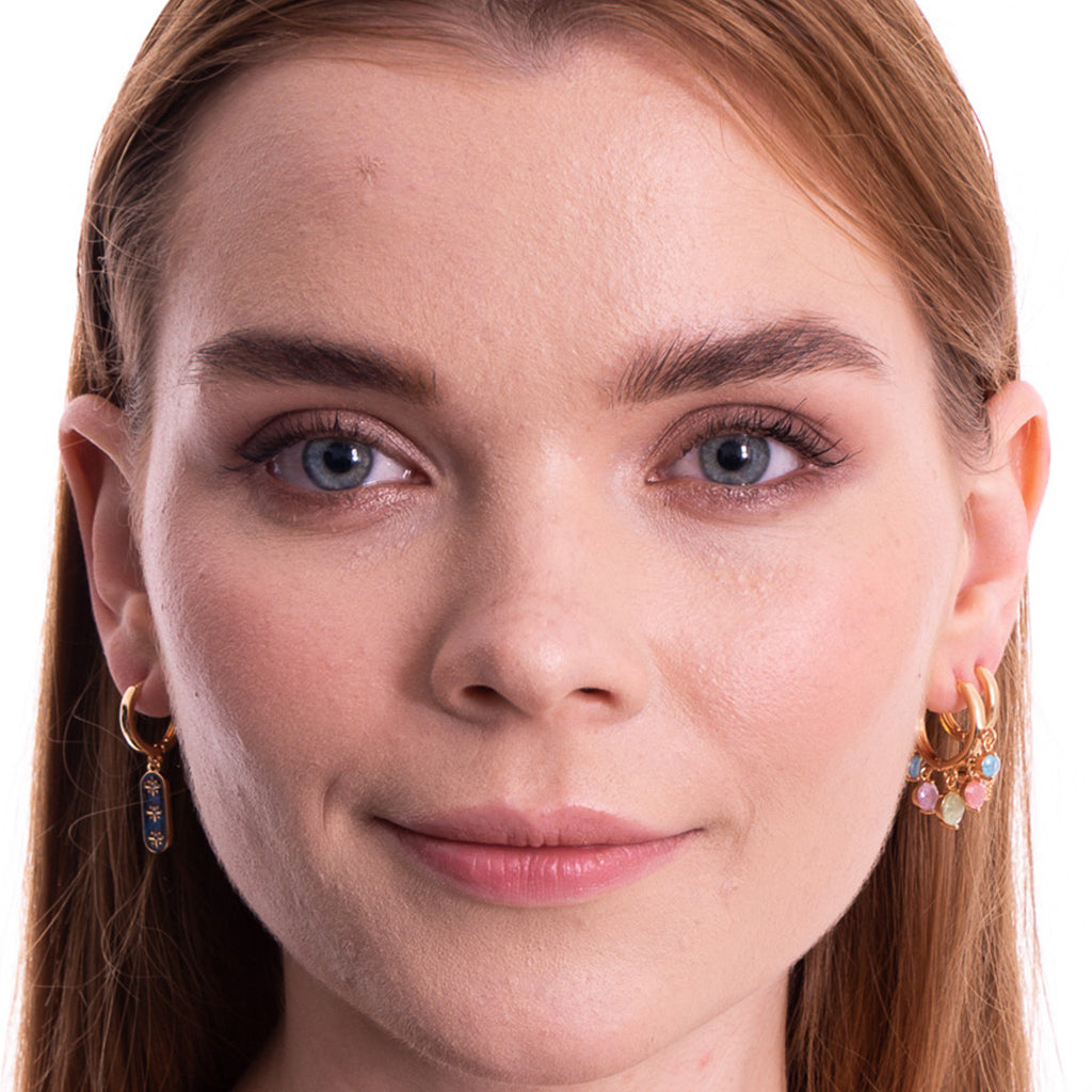 Aera Berlin Jewelry - Maia Triple Hoop Drops 18K Gold Plated Model Photo Front