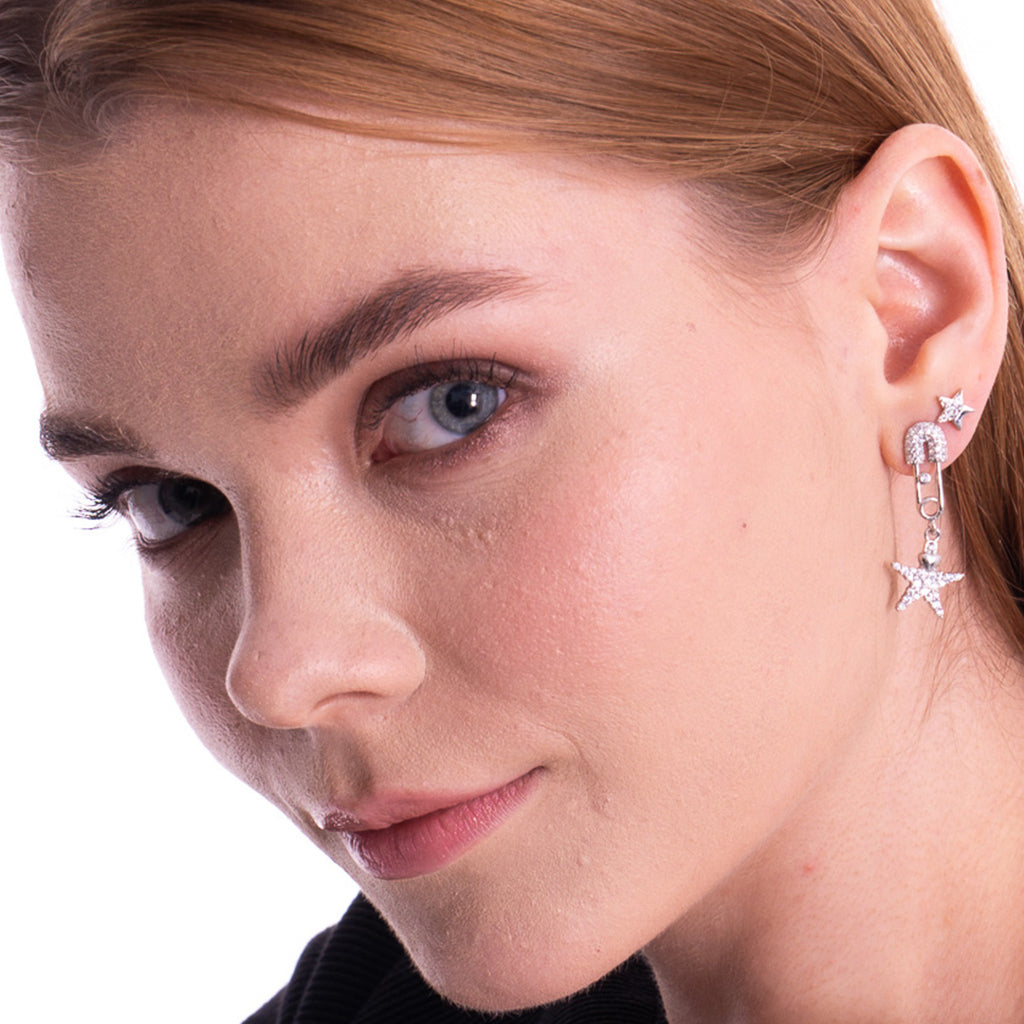 Aera Berlin Jewelry - Lynx Triple Star Earring Sterling Silver Model Photo Right
