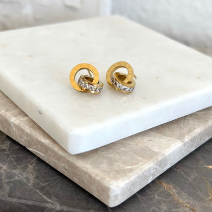 Aera Berlin Jewelry - Juno Roman Stud Earring 18K Gold Plated Product Photo