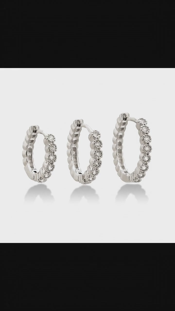 Cone Triple Earrings AI Product Video